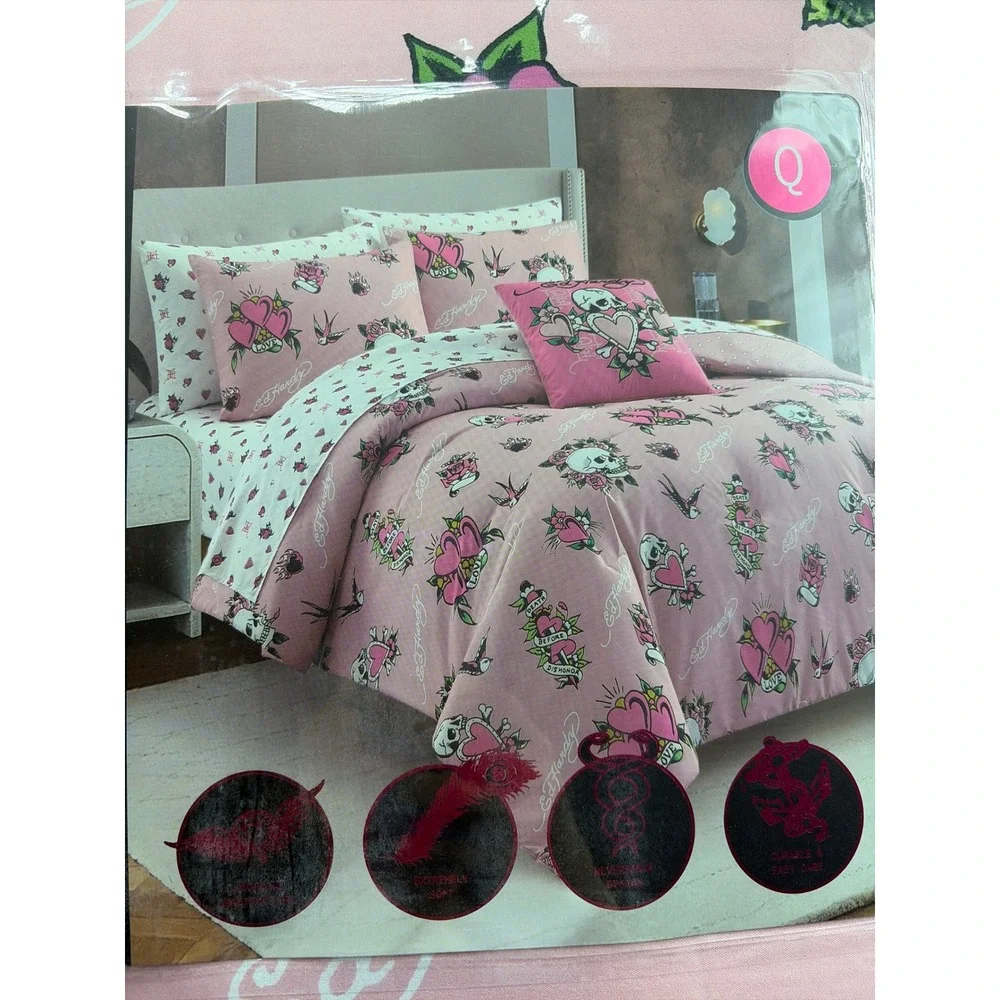 Sold‎ Hardy Pink Tattoo Skull Heart 8 Piece Reversible Queen Bedding Comforter
